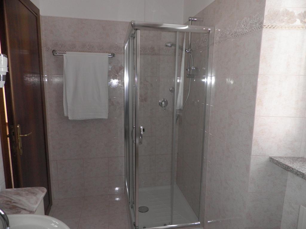 Hotel Piazza Degli Angeli Asís Habitación foto