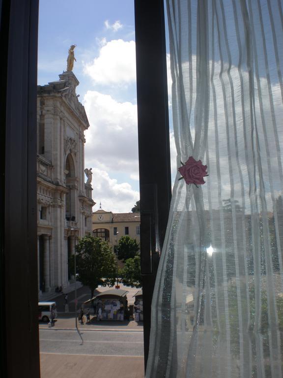 Hotel Piazza Degli Angeli Asís Habitación foto